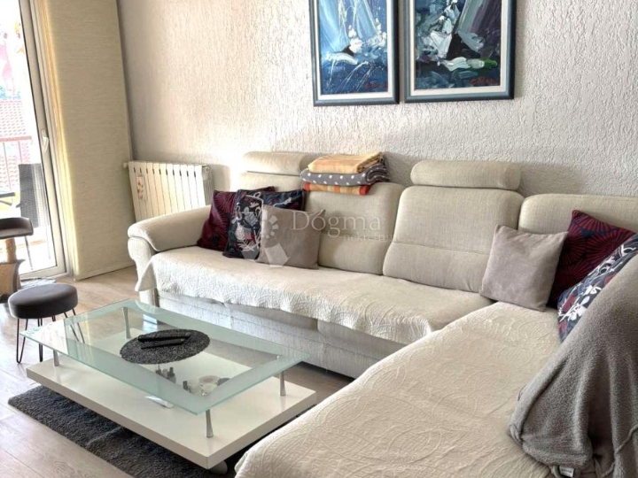 Prostran i svijetao 3S+DB