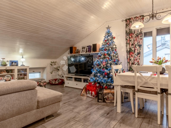 Belveder, 3S+DB,  83m2 (100 m² u naravi), novoadaptiran