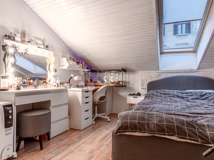 Belveder, 3S+DB,  83m2 (100 m² u naravi), novoadaptiran