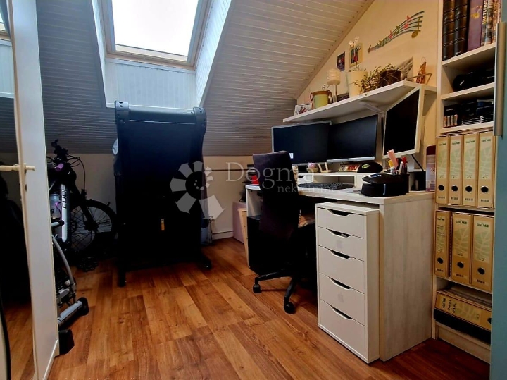 Belveder, 3S+DB,  83m2 (u naravi 100m2), novoadaptiran!