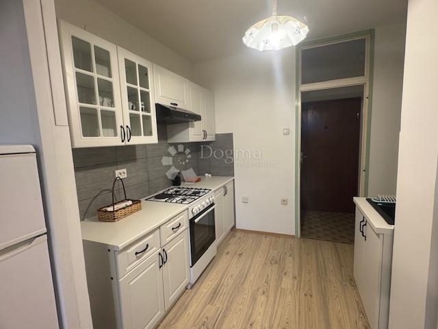 Škurinje jednosoban stan s lođom