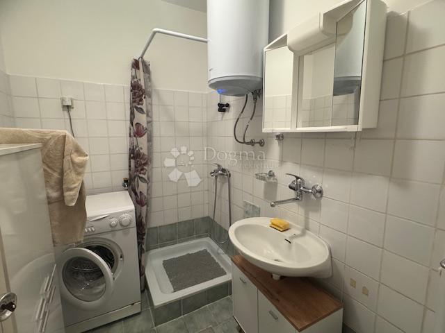 Škurinje jednosoban stan s lođom