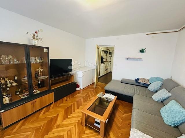 Komforan 2S+DB stan na Podmurvicama