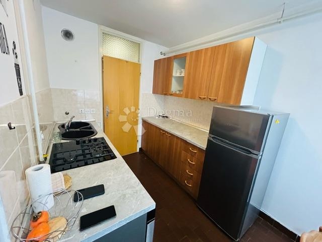 Komforan 2S+DB stan na Podmurvicama