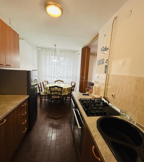 Komforan 2S+DB stan na Podmurvicama