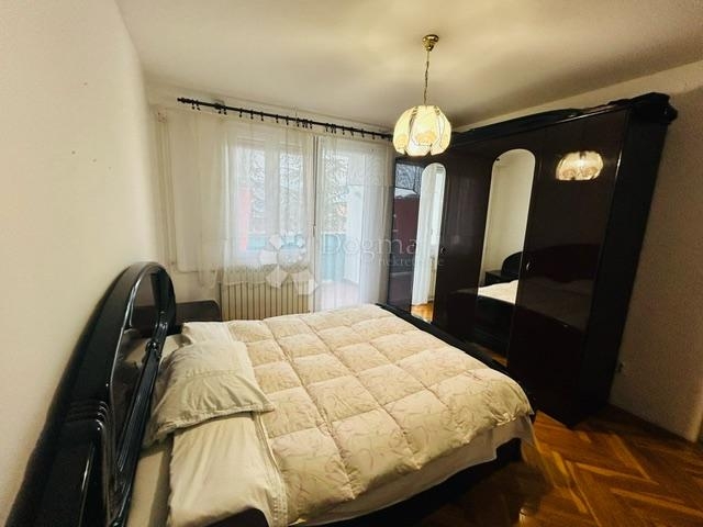 Komforan 2S+DB stan na Podmurvicama