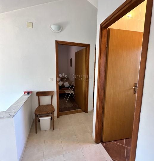 Zadar, Pridraga -100 m od mora