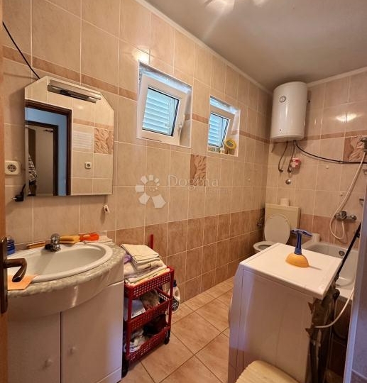 Zadar, Pridraga -100 m od mora