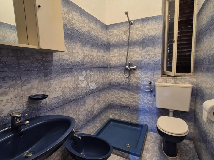 Kuća na Pašmanu niti 500m od mora!