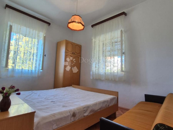 Kuća na Pašmanu niti 500m od mora!