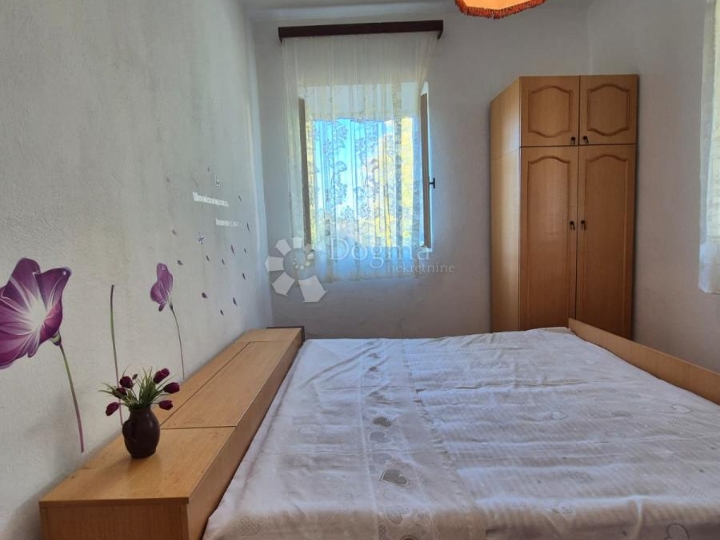 Kuća na Pašmanu niti 500m od mora!