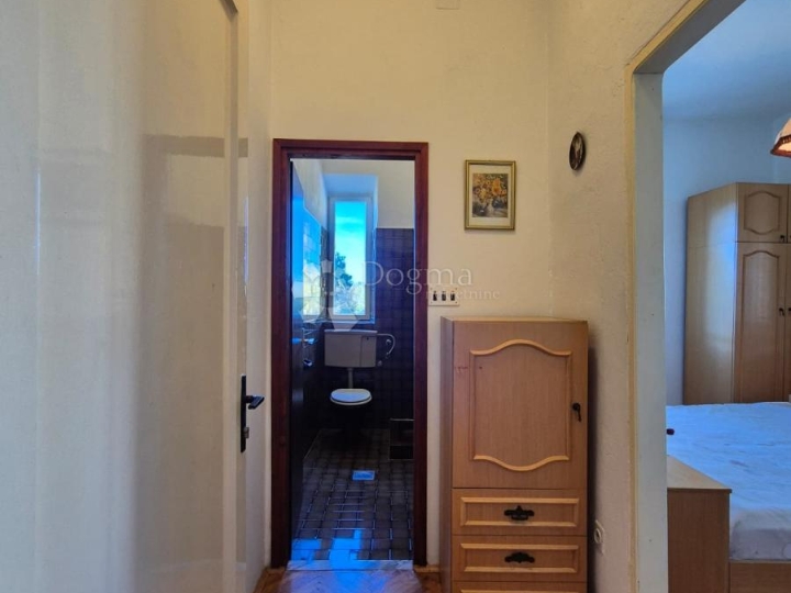 Kuća na Pašmanu niti 500m od mora!