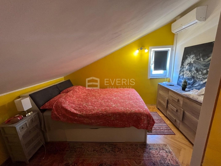 Rijeka, Srdoči, dvoetažni stan 86 m2