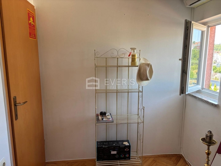 Rijeka, Srdoči, dvoetažni stan 86 m2