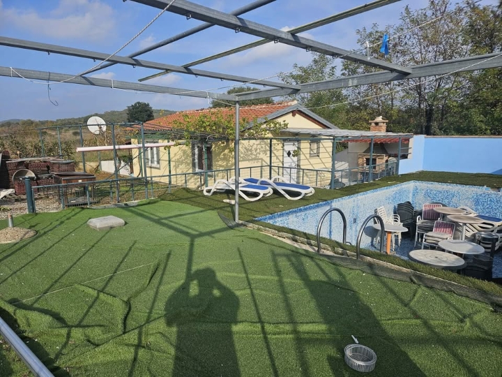 Prizemnica s bazenom - Rovinj