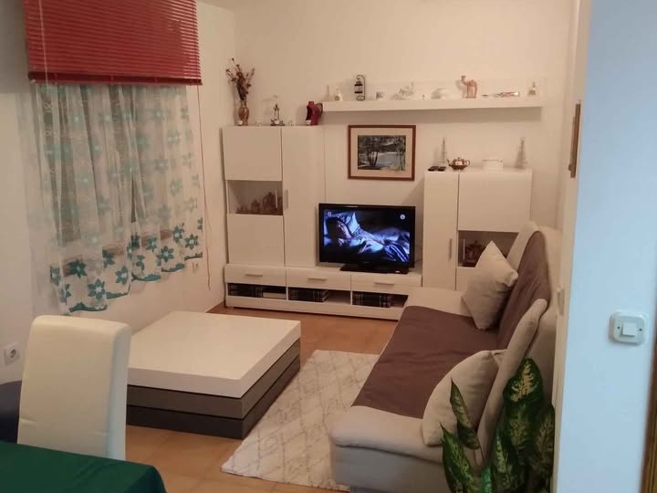 Prizemnica s bazenom - Rovinj