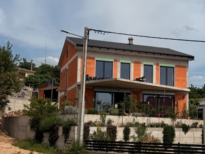 Kraljevica kuća roh bau