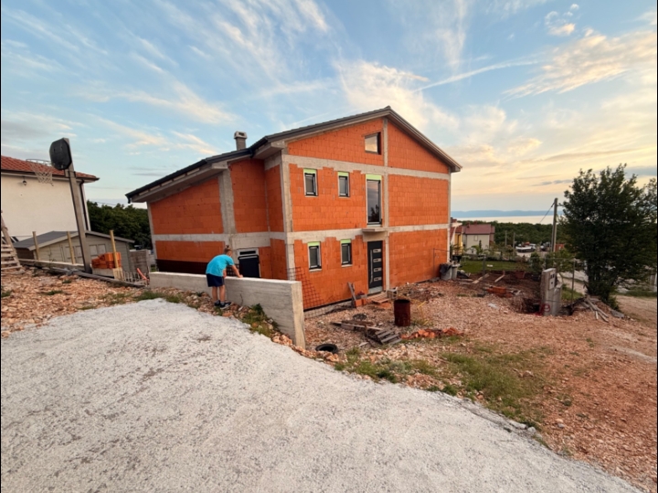 Kraljevica kuća roh bau