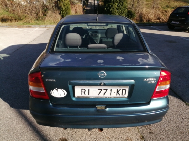 Opel Astra 1.4