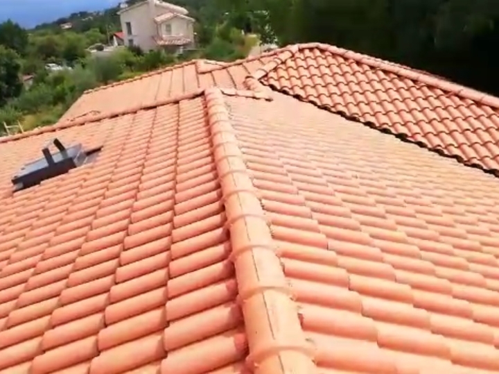 Krovopokrivači Kućice bele d.o.o.