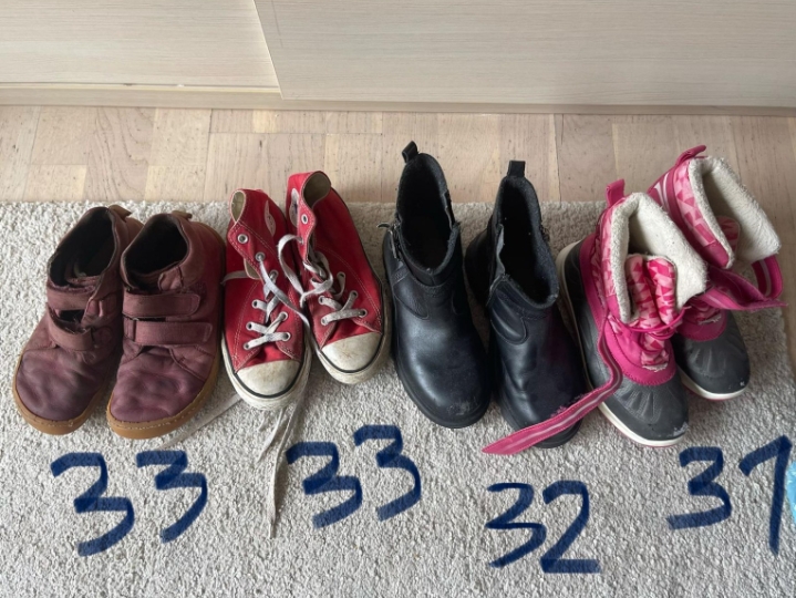 Odjeću, cipele za curicu poklanjam