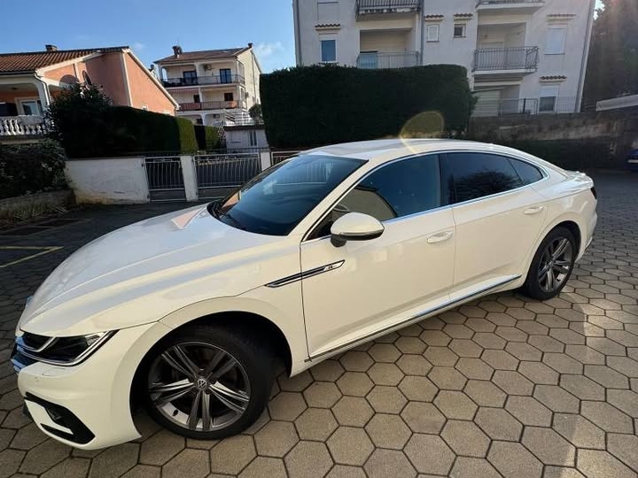 VW Arteon R-Line