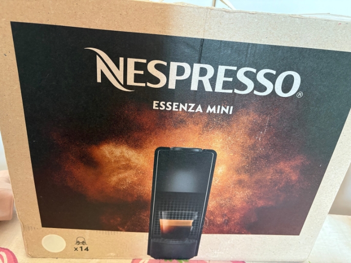 Nespresso za kavu Essenza mini