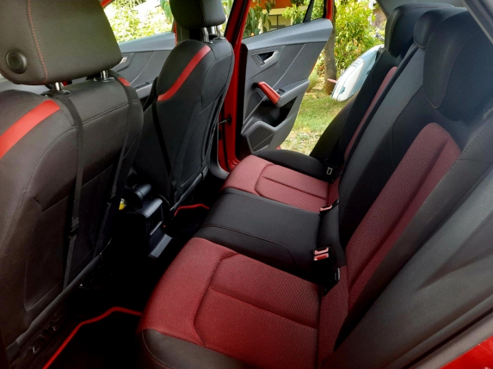 Audi Q2 1.6 TDI Tango-crvena