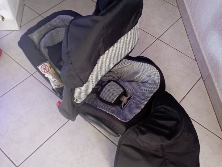 Kunert 3 u 1 i Kišobran kolica