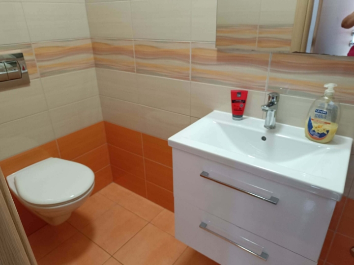 Iznajmljujem stan za radnike