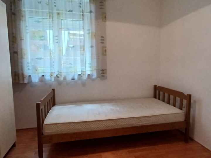 Stan iznad ZTC-a, studenti