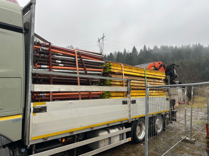 Prijevoz kamionom sa kranom