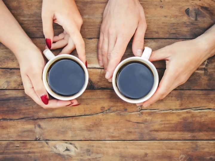 Ugodno žensko društvo tražim