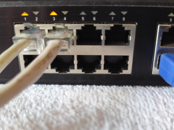 Switch mrežni 8 kanala, POE, gigabitni