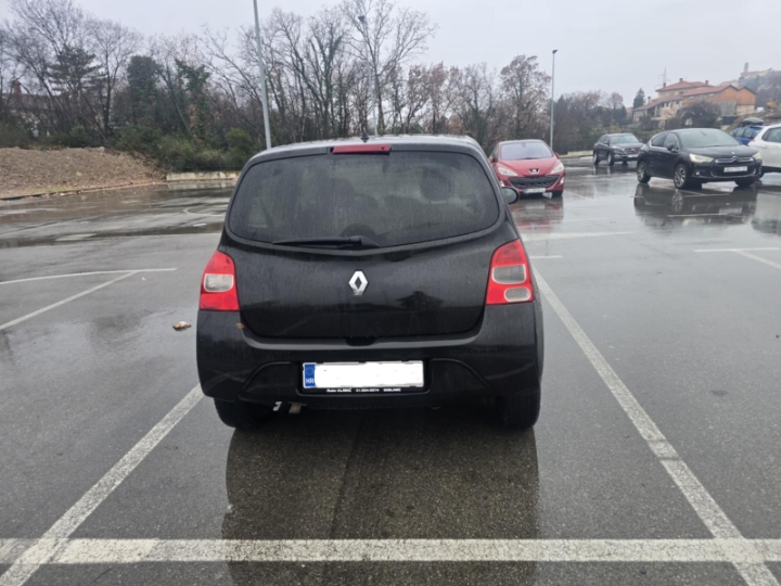 Renault Twingo 1.2, reg. 11./26.
