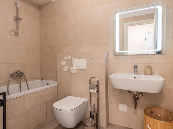 Rijeka, Kantrida 2S+DB, prilika, savršen pogled