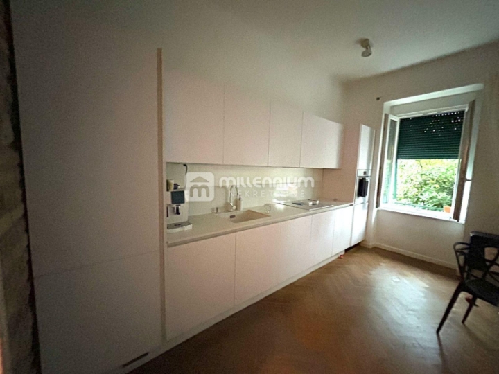 Rijeka, Bulevard, 76.50m2, namješten 2S+DB