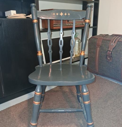 Antikna stolica - Windsor stil