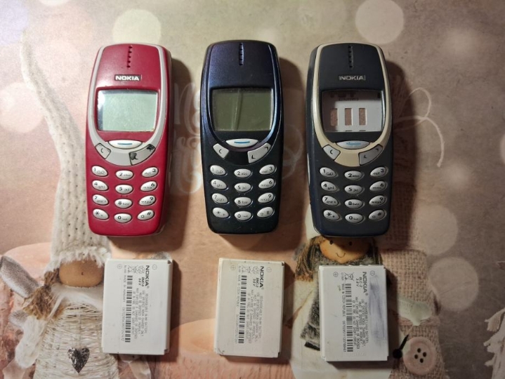 Nokia 3310 - 3 kom, 50€