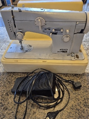 Šivaći stroj Bagat-Višnja