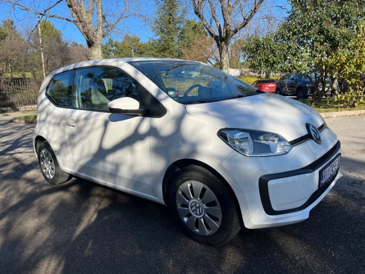 VW UP  1.0