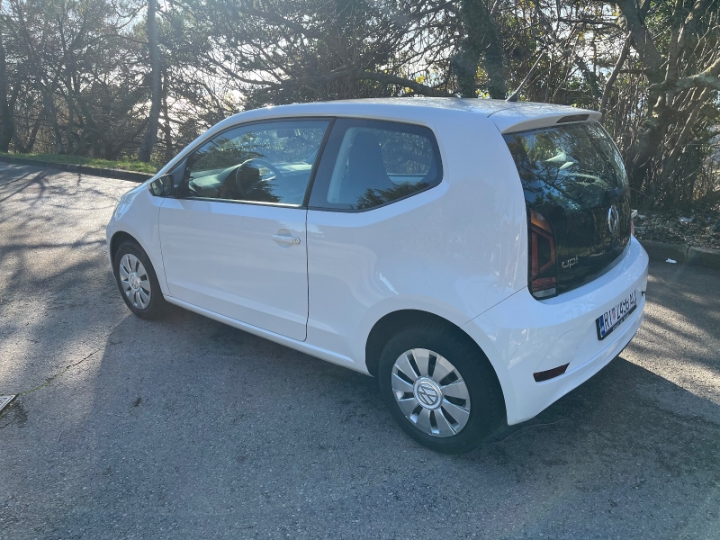 VW UP  1.0