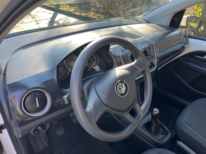 VW UP  1.0