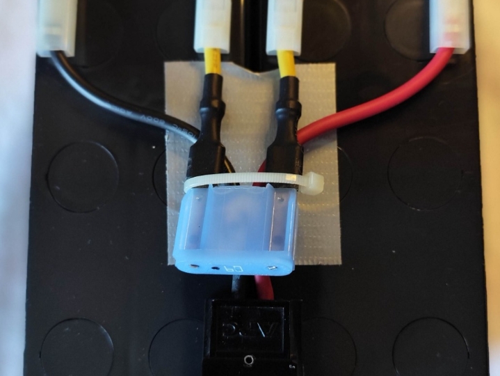 Ups APC Fujitsu  za PC i tehniku