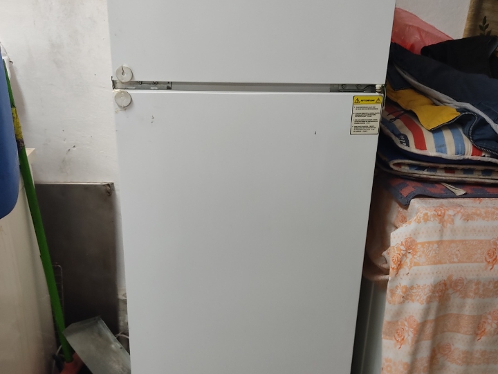 Kombinirani hladnjak Candy ugradben