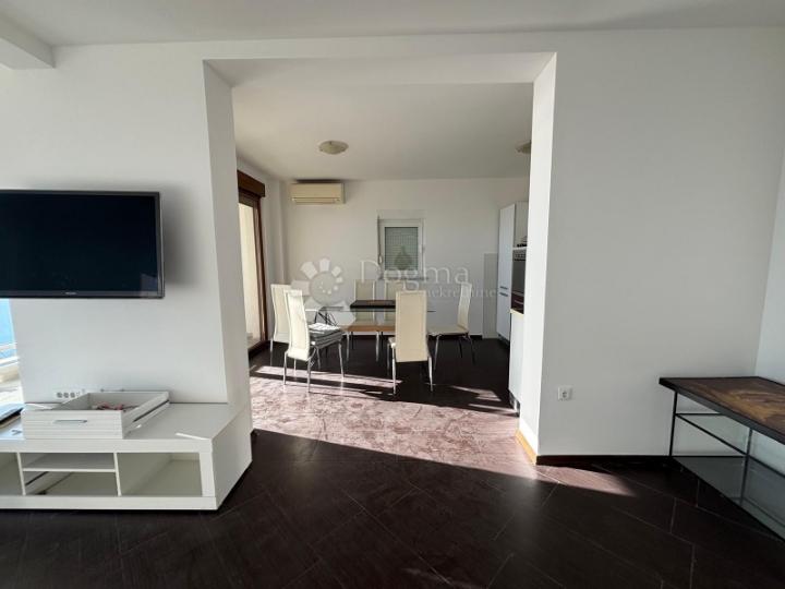 Apartman na prestižnoj lokaciji, s panoramskim pogledom