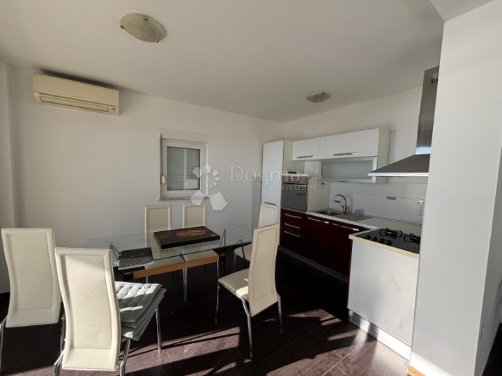 Apartman na prestižnoj lokaciji, s panoramskim pogledom