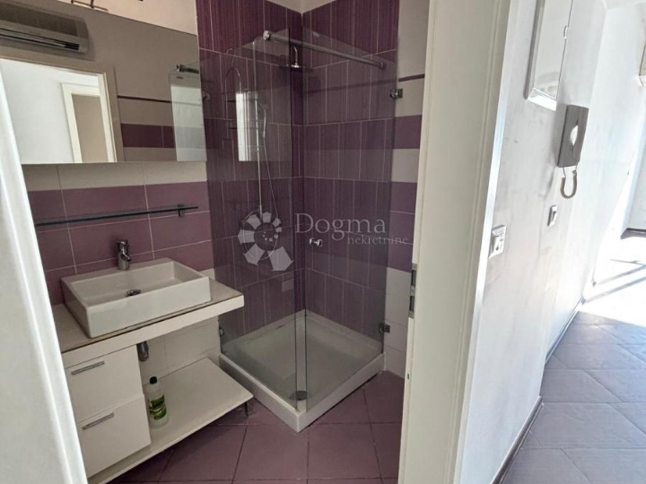 Apartman na prestižnoj lokaciji, s panoramskim pogledom