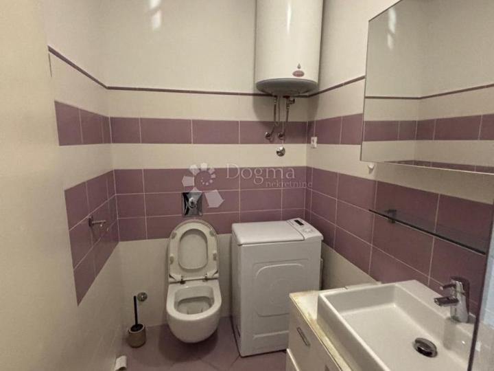 Apartman na prestižnoj lokaciji, s panoramskim pogledom
