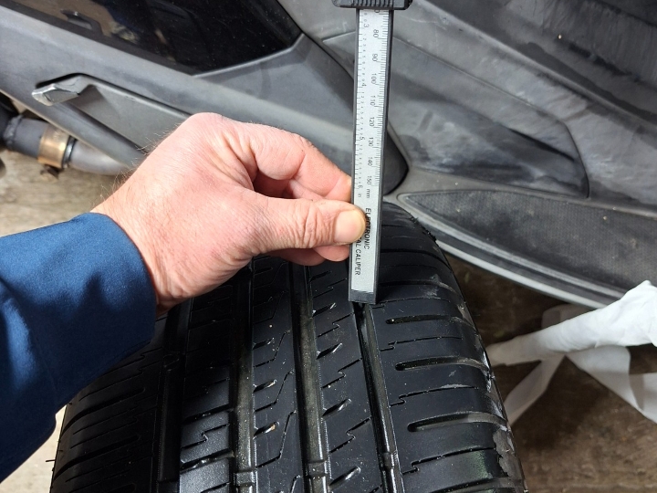 Gume, dim. 245/4517  Duraturn Mozzo Sport